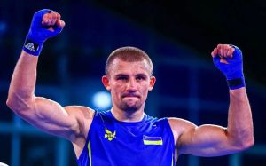 Александр Хижняк признался, что промоутер Усика зовет его перейти в профи
