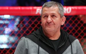 Турнир Fight Nights Global от 9 сентября будет посвящен Абдулманапу Нурмагомедову