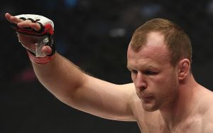 Шлеменко о долгой карьере в MMA: "Мне неприятно смотреть, как меняется мое лицо"