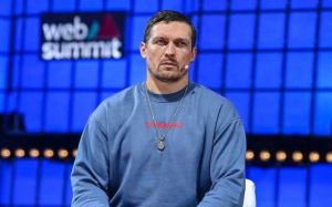 Усик планирует боксировать еще 2-3 года