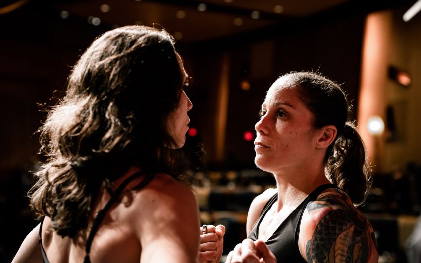 Видео боя Лиз Кармуш – Джулиана Веласкес 2 Bellator 289