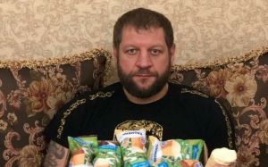 Александр Емельяненко: Харитонов и Олейник — полуобмороки, мертвые
