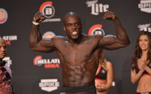 Мелвин Манхуф возвращается на турнире Bellator 210 в поединке с Чиди Нджокуани