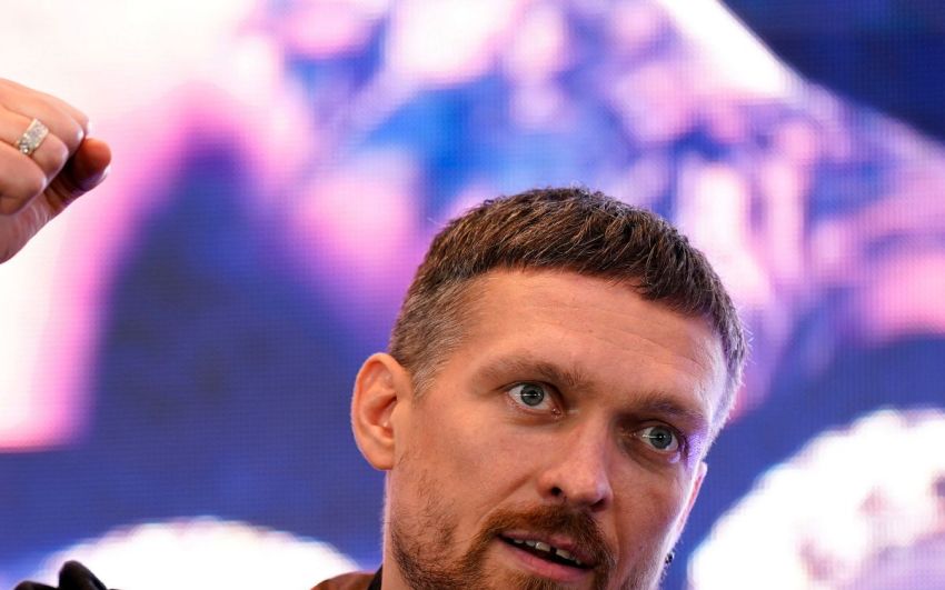 Александр Усик назвал двух желаемых соперников по последнему бою