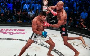 Майкл Пейдж в напряженном бою победил Дагласа Лиму на Bellator 267