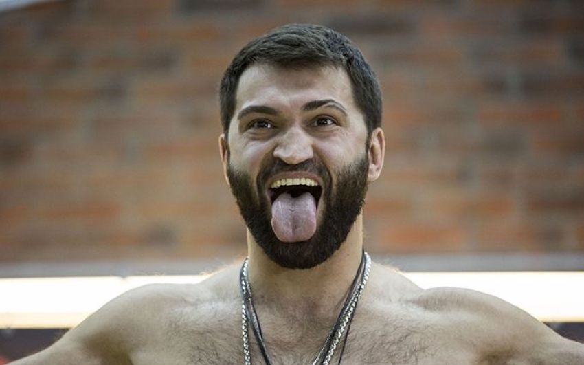 Андрей Орловский испытал мини-огнемет на улицах США