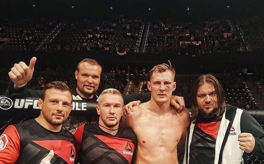 Александр Волков бросает вызов чемпиону UFC в тяжелом весе