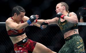 Валентина Шевченко уверенно победила Вейли Жанг на UFC 322