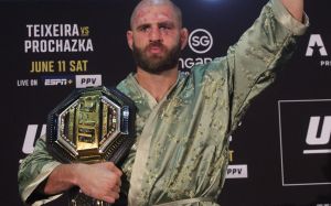 Прохаска согласен на реванш с Тейшейрой: "Я покажу, почему я чемпион"