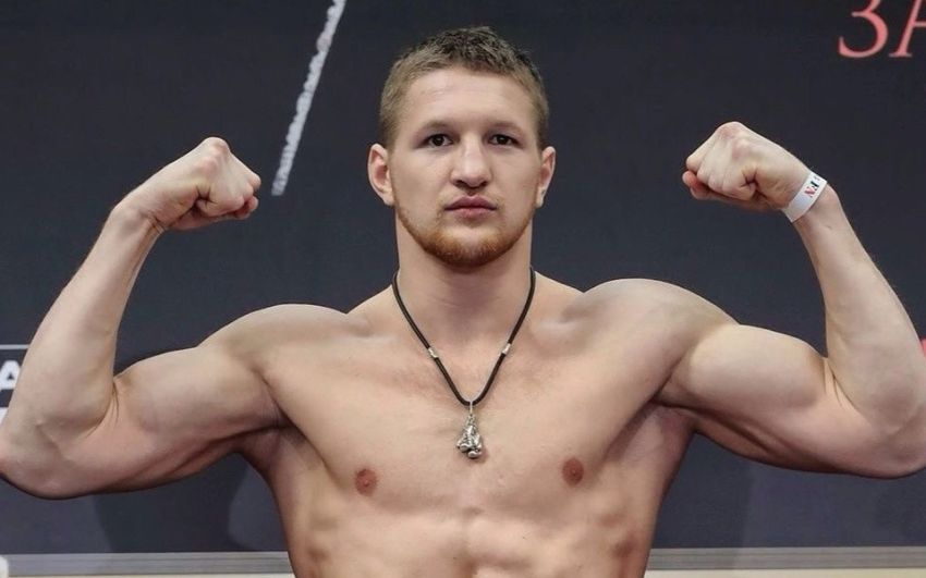 Виталий Минаков рассказал, что во время драки на турнире AMC Fight Nights Global Минеева защищали его товарищи из Дагестана