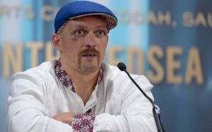 Александр Беспутин отреагировал на желание Усика баллотироваться в президенты: "Он маме обещал"