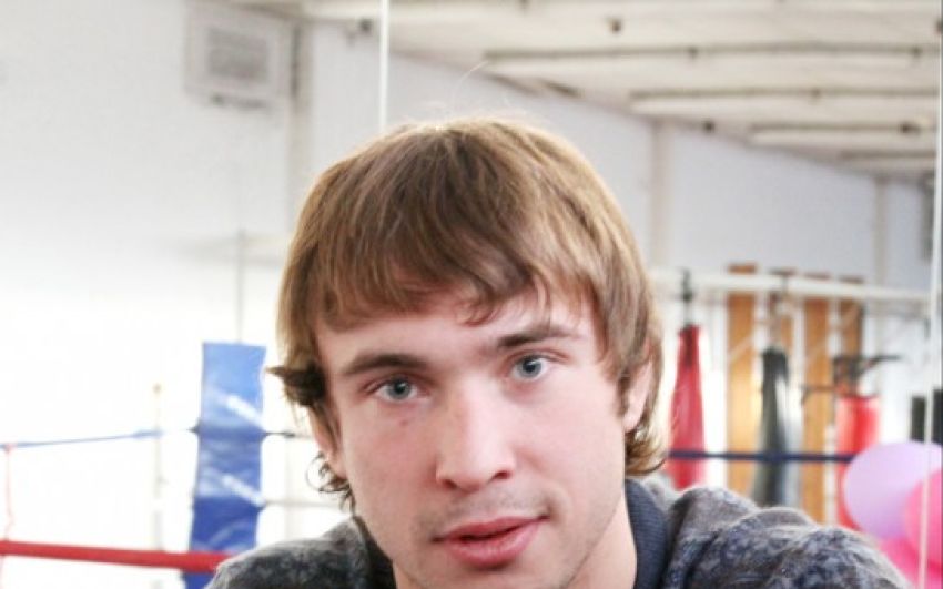 Александр Беспутин остановил Асаэля Косио 