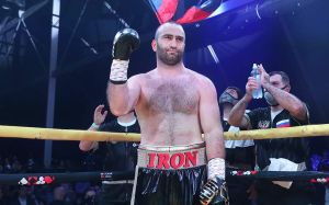 Тренер Гассиева назвал трех боксеров, с которыми Мурат мог встретиться вместо Валлина - одного из них побил Усик