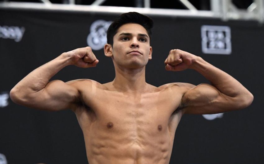 Президент Golden Boy: "Если Райан Гарсия уверенно побьет Линареса, то сможет подраться за титул"