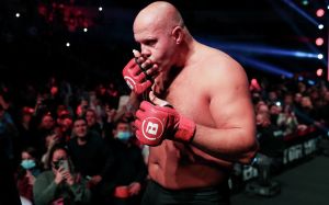 Федор Емельяненко назвал сроки прощального боя