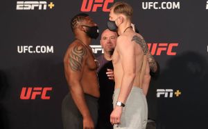 Видео боя Александр Волков - Кертис Блэйдс UFC on ESPN 11
