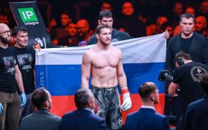 Минеев: "По аэропорту в военной форме не хожу"