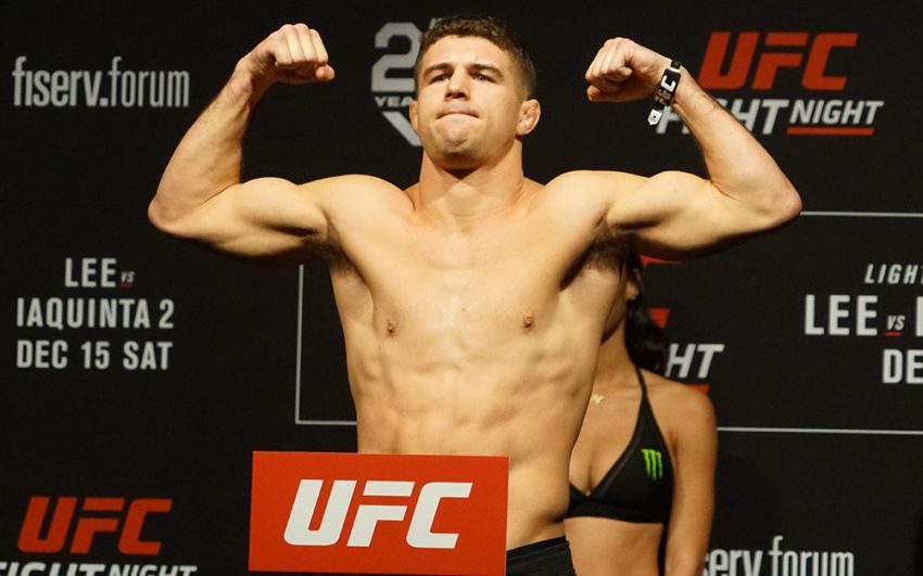 UFC on FOX 31: Эл Яквинта победил Кевина Ли единогласным решением судей