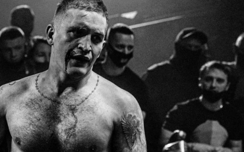 Ханаков выставил на аукцион шорты, в которых успешно дебютировал в BKFC
