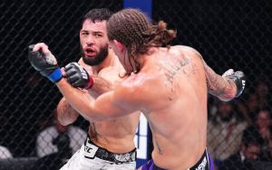 Нассурдин Имавов победил Брендана Аллена на UFC Fight Night 243