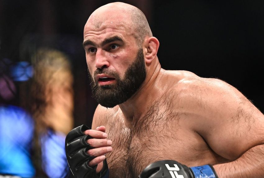 Крис Дакас потребовал убрать Шамиля Абдурахимова из рейтингов UFC