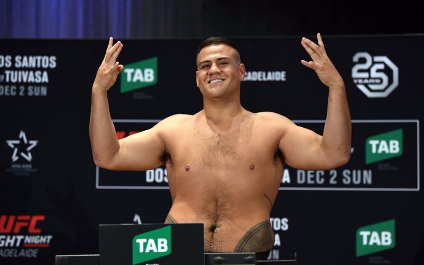 Видео взвешивания участников турнира UFC Fight Night 142