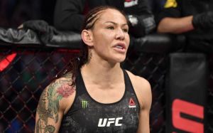 UFC отказалось продлевать контракт с Крис Сайборг