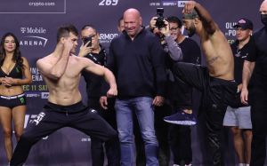 Видео боя Бруно Сильва - Джордан Райт UFC 269