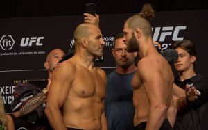 Результаты взвешивания UFC 275