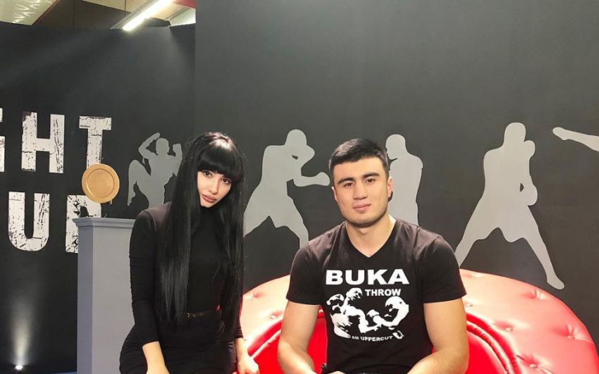 Баходыр Джалолов дебютирует в апреле на профессиональном ринге