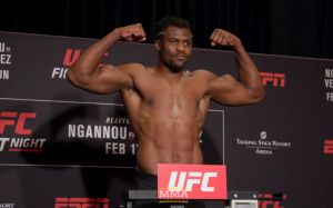 Взвешивание участников турнира UFC on ESPN 1: Веласкес - Нганну