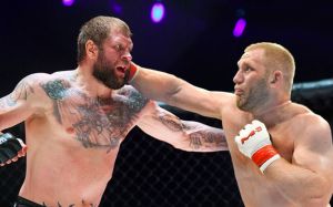 Сергей Харитонов: "Я бы с удовольствием набил Александру Емельяненко рыло где-то на улице"