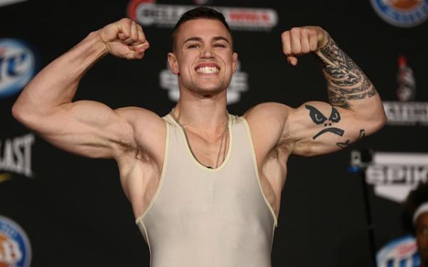 Бреннан Уорд против Андре Фиальо на Bellator 207