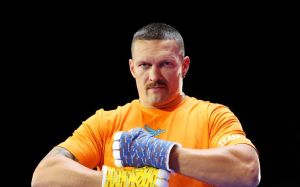 Александр Красюк объяснил, почему Усик отказался от титула IBF