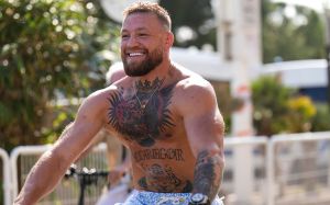 Фанаты о МакГрегоре: "Бро думает, что он чемпион"