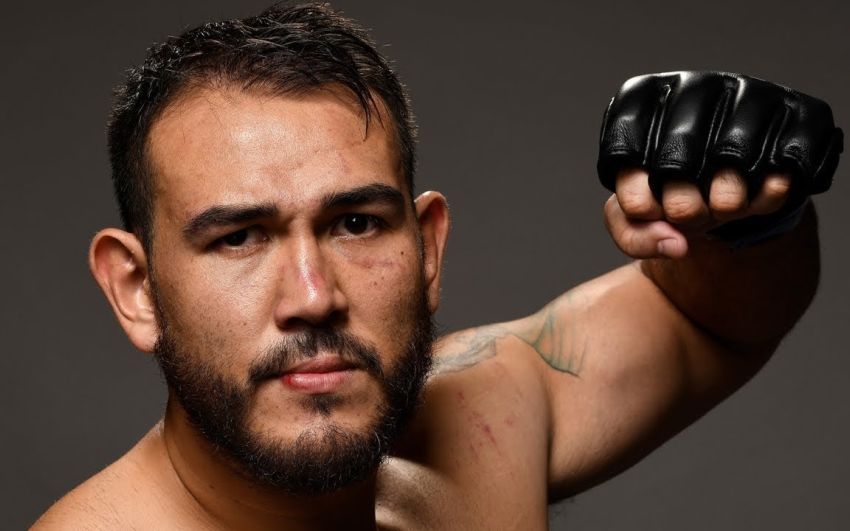 Благой Иванов против Аугусто Сакаи на турнире UFC 250