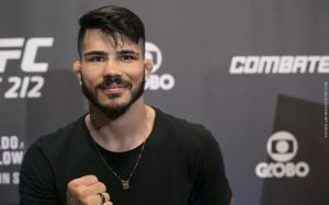 Эрик Сильва встретится с непобежденным украинцем Ярославом Амосовым на Bellator 216
