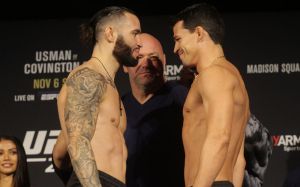 Видео боя Шейн Бургос - Билли Куарантилло UFC 268
