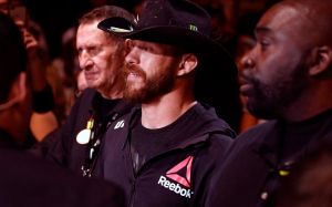 UFC Fight Night 132: Выплаты бойцам за использование экипировки и работу с прессой