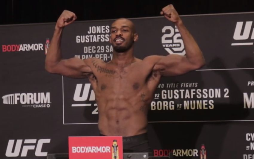 Результаты взвешивания участников турнира UFC 232: Джонс - Густафссон 2