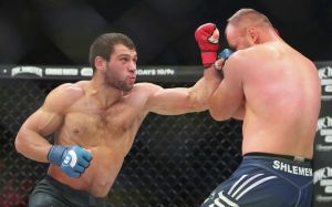 Александр Шлеменко: "Пока дорога в UFC для меня закрыта"