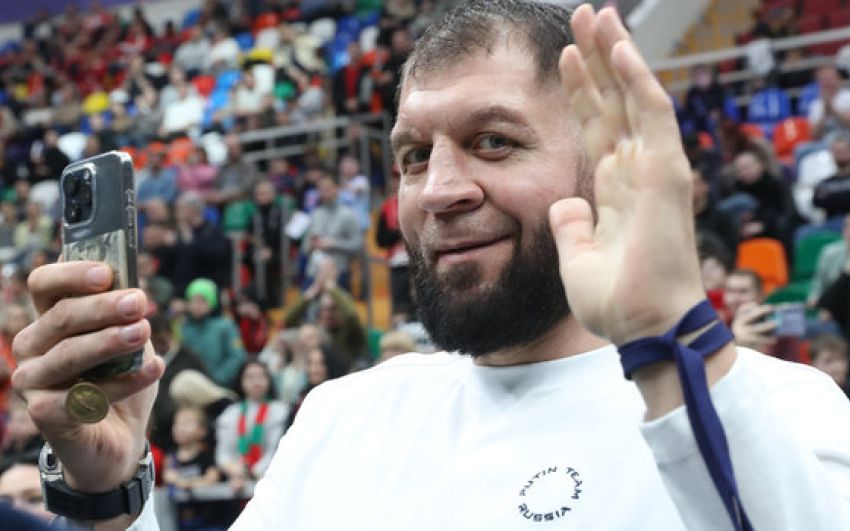 Менеджер Емельяненко не исключил бои с Василевским и Штырковым