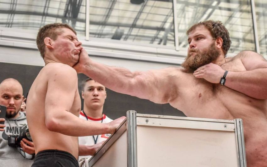 Чемпион по пощечинам "Пельмень" принял вызов американского блогера Логана Пола