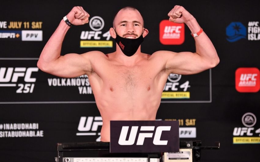 Роман Богатов уволен из UFC после одного выступления