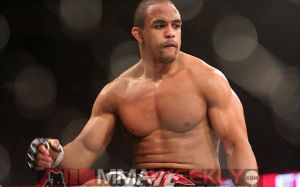 Рафаэль Кавальканте и Даниэль Сарафиан уволены из UFC