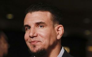 Фрэнк Мир подписал контракт с Bellator MMA 