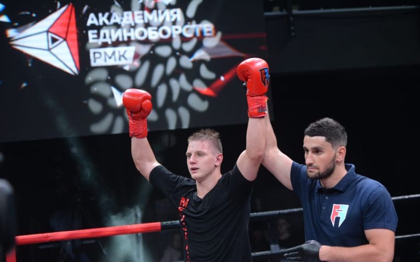 Видео боя Fair Fight V: Дмитрий Меньшиков — Василий Семенов 