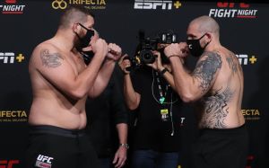 Видео боя Джош Парисян - Паркер Портер UFC on ESPN 18