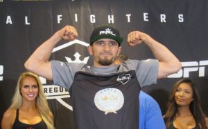 Ахмед Алиев победил Рашида Магомедова на турнире PFL 8