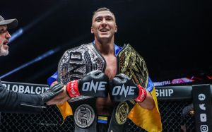 Украинец Роман Крыкля признан "Кикбоксером года" в промоушене Onechampionship